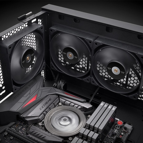 Miniatyrbild 2 av 6: Thermaltake TOUGHFAN 14 Datorväska Fan 14 cm Svart 2 styck