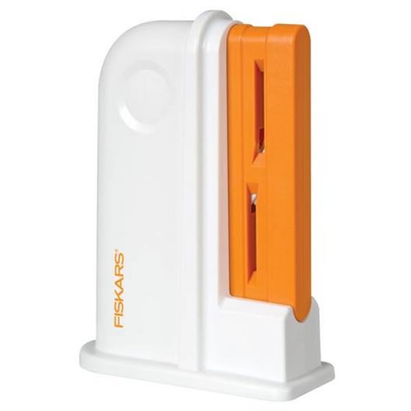 Miniatyrbillede 1 af 2: Fiskars 1020499 knivsliber Knivsliber hvor kniven trækkes igennem Orange, Hvid