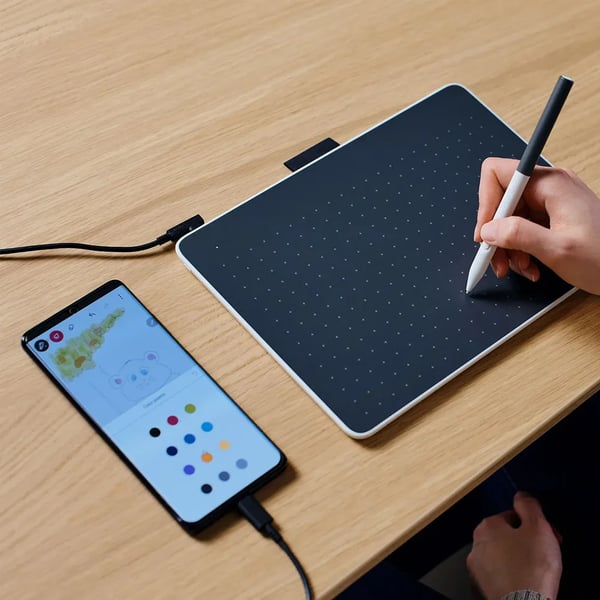 Wacom One Medium ritplattor Grå, Vit 216 x 135 mm USB/Bluetooth