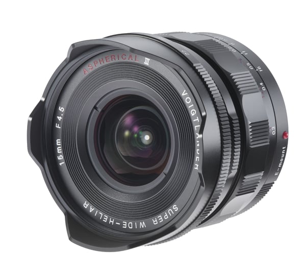 Voigtländer 15mm F4.5 Superlaajakulmaobjektiivi Musta