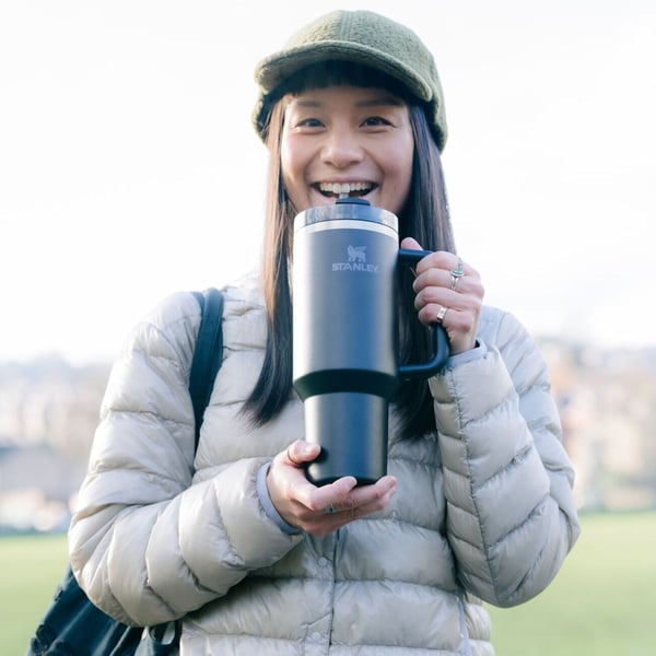 Stanley Quencher H2.0​ FlowState Tumbler 1.2L 1200 ml Sort Rustfrit stål