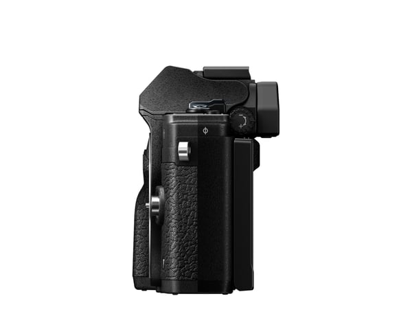 Miniatyrbild 4 av 6: Olympus OM-D E‑M10 Mark IV 4/3" MILC-hus 20,3 MP Live MOS 5184 x 3888 pixlar Svart