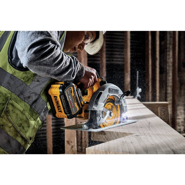 DeWALT DCS573NT-XJ bärbar cirkelsåg