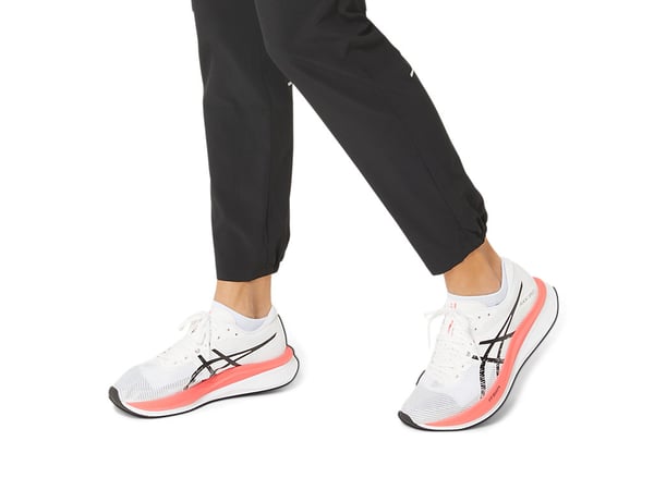 Miniatyrbild 6 av 8: ASICS 1012B518.100_4.5 Sportsko Honkoppling Svart, Vit