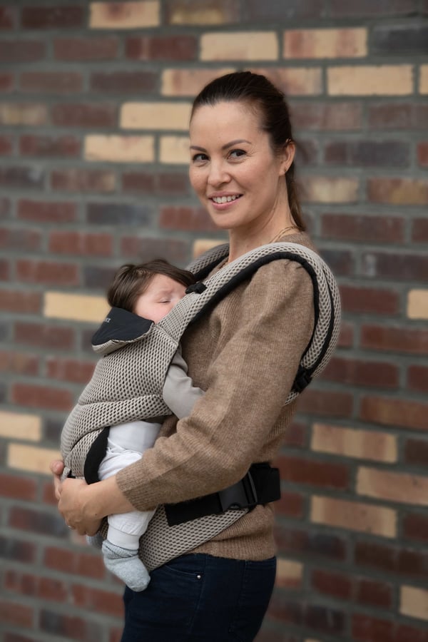 Dooky Urban Comfort Vauvan pehmeä kantoreppu Kangas Beige