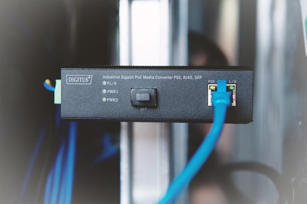 Digitus DN-652104 netværksomformer til medie 1000 Mbit/s Sort