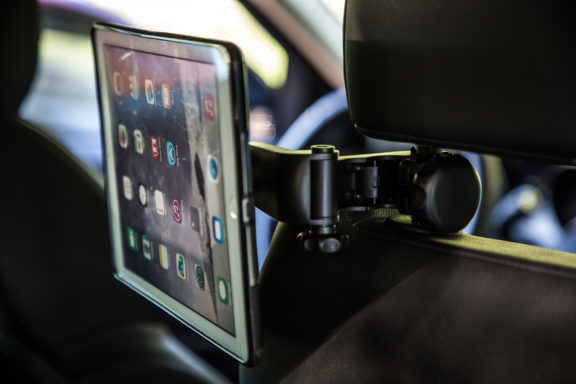 Pikkukuva 3 / 5: Mobilis SOPORTE UNIV U.FIX TABL PARA REPOSACABEZA COCHE Passiiviteline Tabletti/UMPC Musta