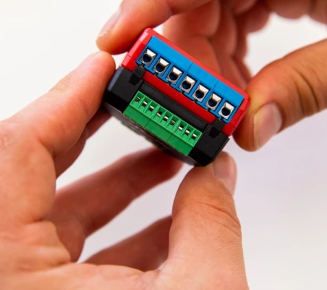 Miniatyrbild 3 av 5: Shelly Plus Add-on - Tillbehör för reläer