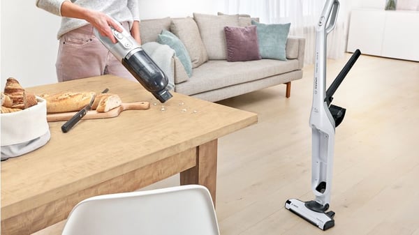 Bosch Serie 4 BBH3ALL28 dammsugare 0,4 l Torr Utan påse