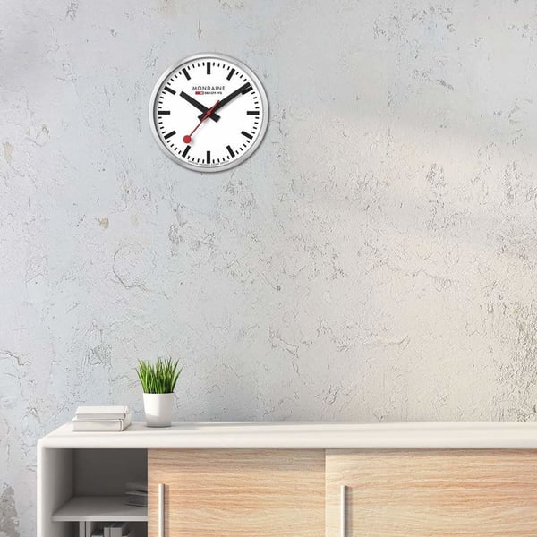 Miniatyrbillede 2 af 6: Mondaine A990.CLOCK.16SBB Væg- og bordur Kvartsur Cirkel Sølv