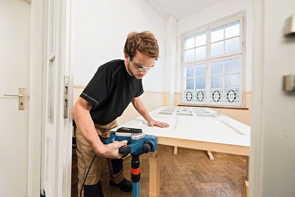 Bosch GHO 16-82 Professional Sort, Blå, Sølv 18000 rpm 630 W