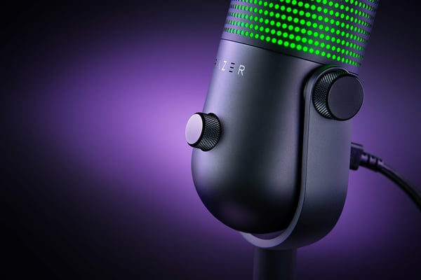 Pikkukuva 6 / 11: Razer Seiren V3 Chroma Musta Tablettimikrofoni