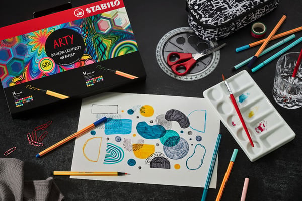 Miniatyrbillede 2 af 7: STABILO ARTY Creative Set filtpen Mellem Blå, Rouge, Karmin, Grøn, Grå, Kaki, Violet, Lime, Okker, Orange, Lilla, Turkis, Violet, Gul
