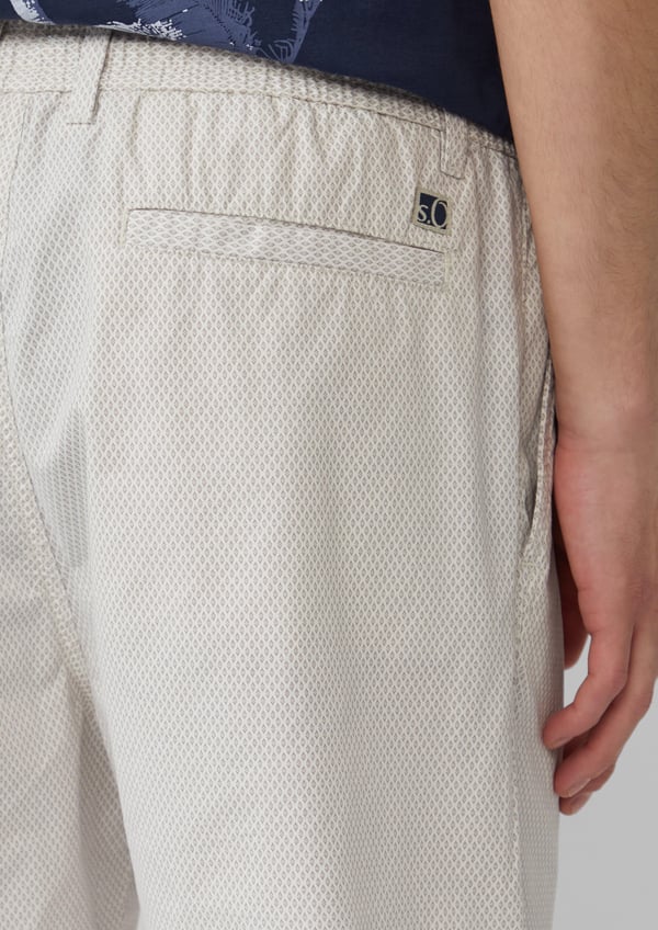 Miniatyrbillede 3 af 7: s.Oliver 2166890.03A9.36 shorts Bermuda Hanstik Cremefarvet