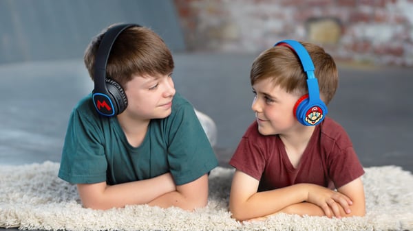 OTL Technologies SM0698 hörlur och headset Trådlös Huvudband Samtal/musik Bluetooth Svart, Blå, Röd