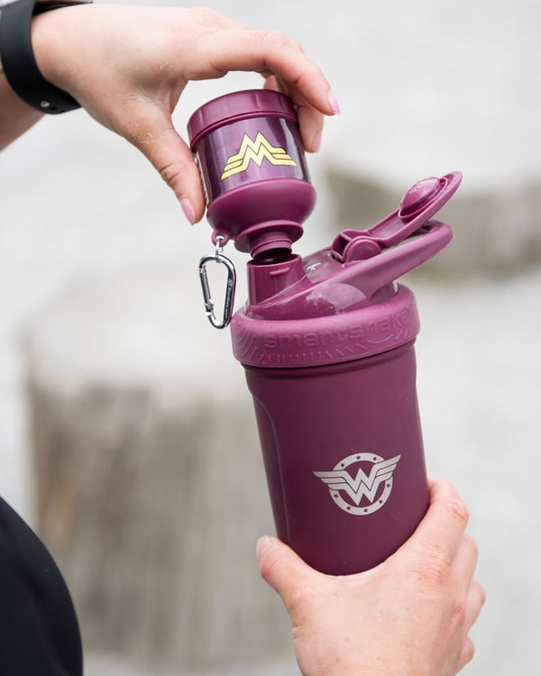 Miniatyrbild 2 av 4: Smartshake Whey2Go Rund Burk 0,11 l Ruby 1 styck