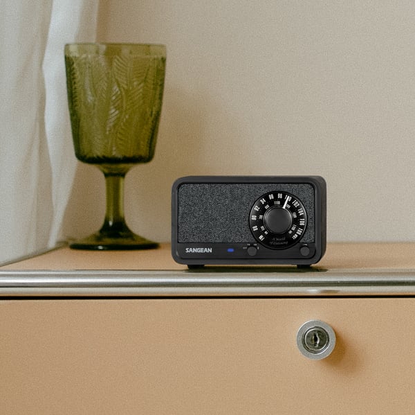 Sangean WR-8 Personligt Analog Mørk eg
