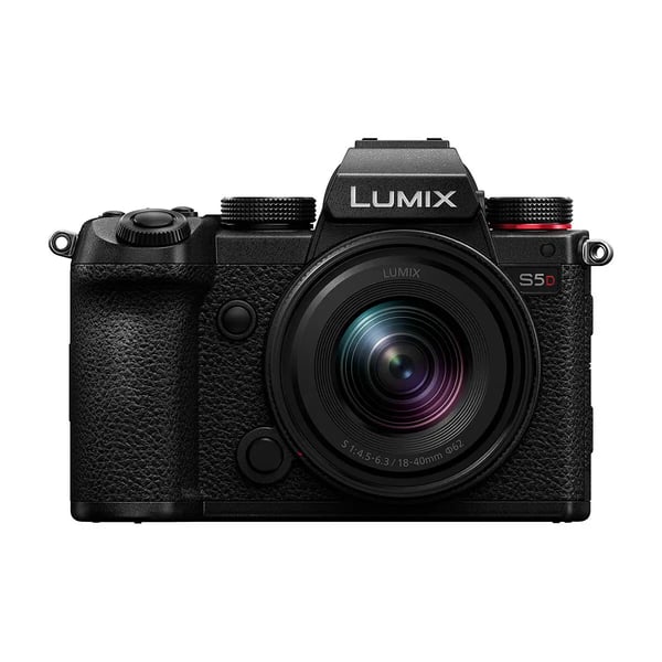 Pikkukuva 4 / 8: Panasonic Lumix S5 + S 18-40mm / F4.5-6.3 Zoom MILC-runko 24,2 MP CMOS 6000 x 4000 pikseliä Musta