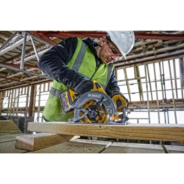 Pikkukuva 6 / 7: DeWALT DCS578NT-XJ käsipyörösaha