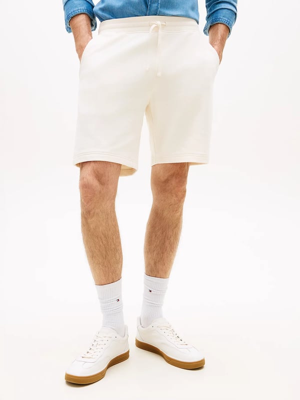 Pikkukuva 2 / 5: Tommy Hilfiger Flag Embroidery Terry Sweat Shorts Urheilushortsit Mies Norsunluu