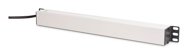 Pikkukuva 4 / 5: DIGITUS 1U Alu PDU Rackmount 7x Sicherheit+ 1x Lähtö