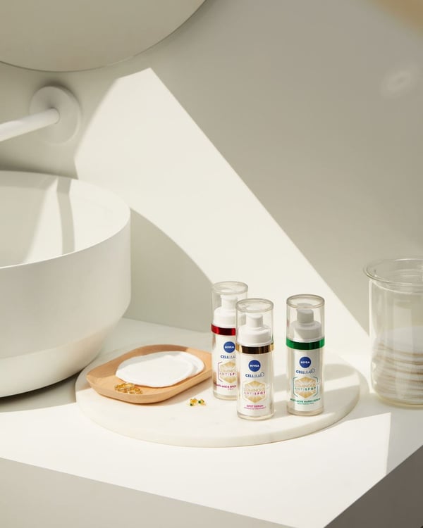 Miniatyrbillede 5 af 11: NIVEA Cellular Luminous630 Pimple Mark Ansigtsserum 30 ml Kvinder
