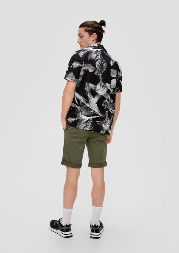 s.Oliver 2141166.7929.30 shorts Bermuda Hanstik Oliven