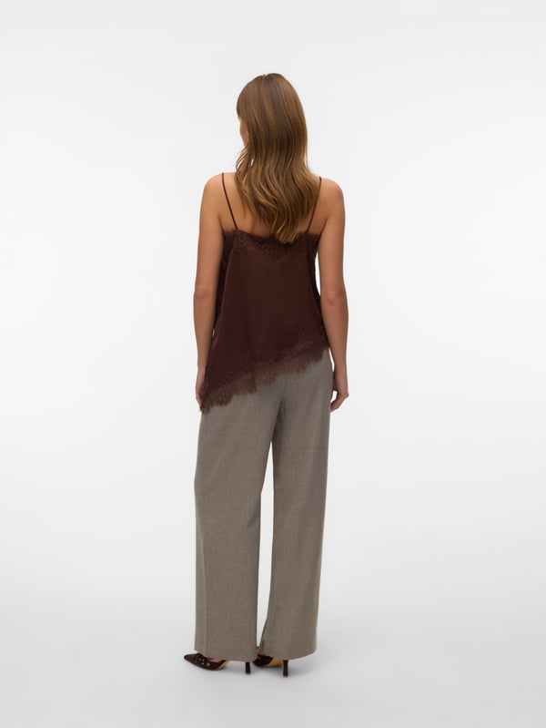 Miniatyrbild 4 av 5: Vero Moda VMNOVI Top V-ringad Ärmlös Polyester
