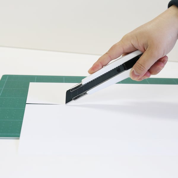 NT Cutter MNCR Svart, Vit Snap-off-knivblad