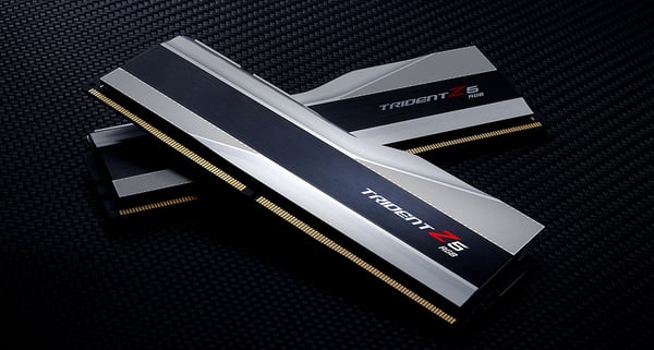 G.Skill Trident Z RGB F5-6000J3238F16GX2-TZ5RS muistimoduuli 32 GB 2 x 16 GB DDR5 6000 MT/s 288-pin DIMM