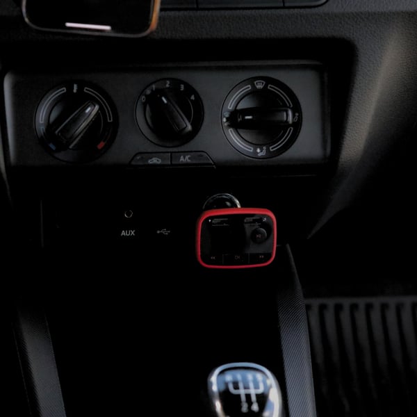 Savio TR-10 FM-sender 87 - 108 MHz Bluetooth/USB Sort, Rød