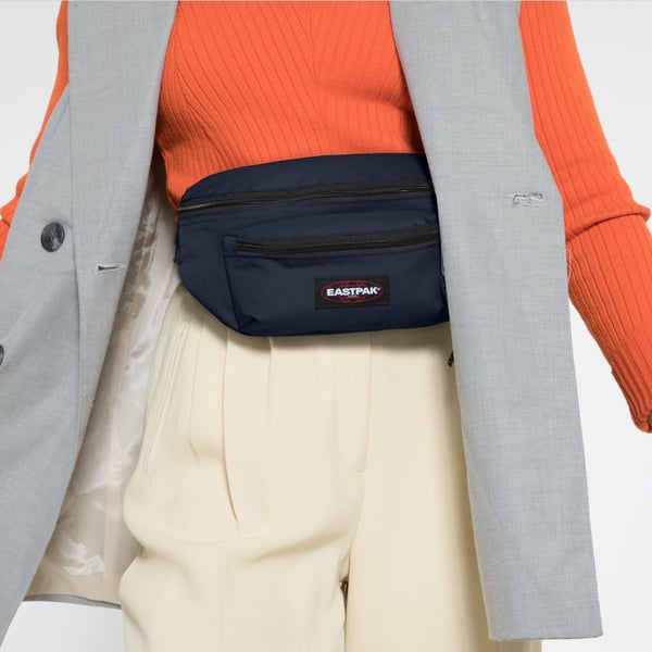 Eastpak Doggy Bag mavetaske Nylon Marineblå