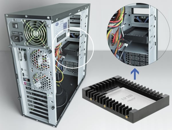 Miniatyrbild 7 av 7: DeLOCK Installation Frame for 2.5″ SATA drive 8,89 cm (3.5") Fack för datalagringsenhet Svart