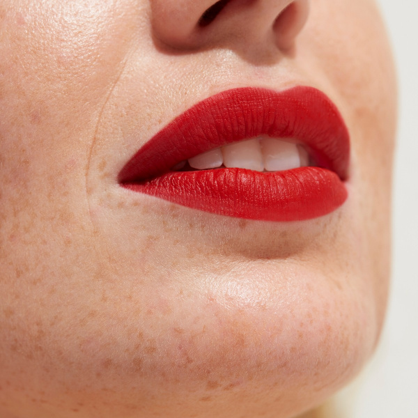 GOSH Velvet Touch Matt 4 g 005 Matt Classic Red