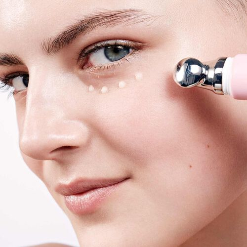 Miniatyrbillede 5 af 5: Clarins Total Eye Revive Øjencreme Unisex 15 ml