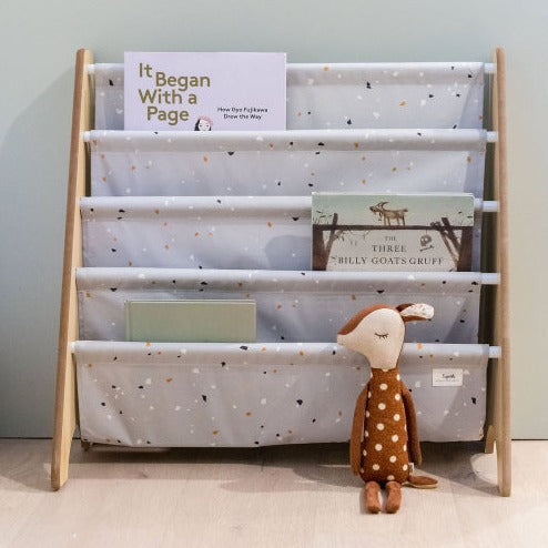 3 Sprouts terrazzo 4 galler Ljusgrå Tygbokhylla