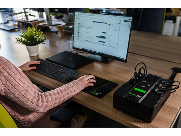 Miniatyrbillede 2 af 5: Green Cell AiO 800VA LCD UPS-enhed Interaktivt indgangsstik 0,8 kVA 480 W 6 AC stikkontakt(er)