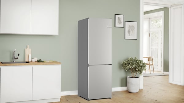 Miniatyrbillede 2 af 9: Bosch Serie 4 KGN362IDF køle-/fryseskab Fritstående 321 L Rustfrit stål
