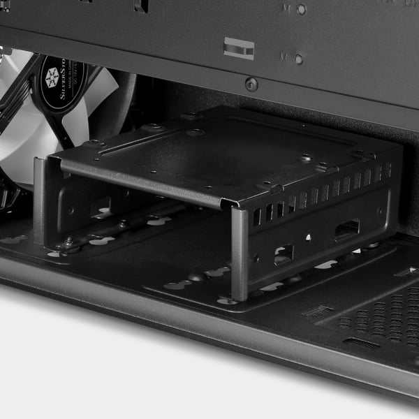Silverstone FARA V1M PRO Tower Musta