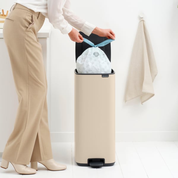 Miniatyrbillede 6 af 6: Brabantia Bo Pedal Bin 30 L Rektangulær Stål Beige