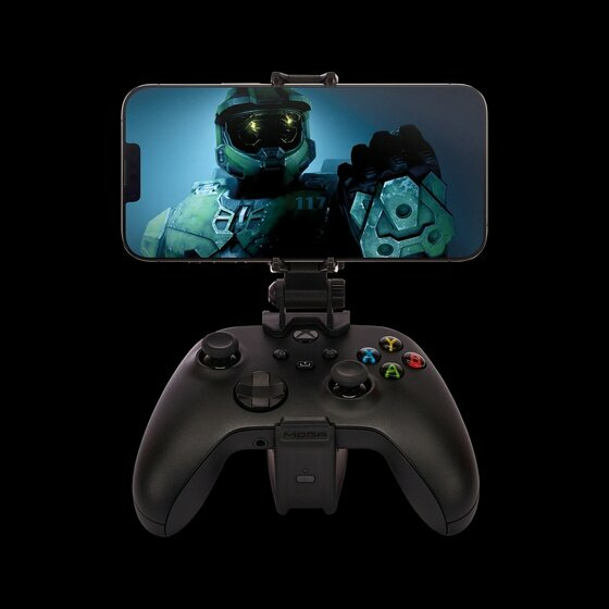 PowerA MOGA Play & Charge spelklämma för trådlösa Xbox-handkontroller