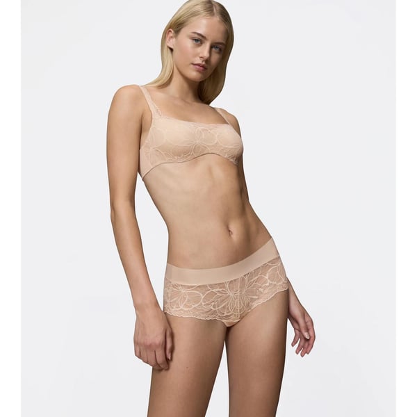 Miniatyrbillede 2 af 5: Triumph Body Make-Up Illusion Lace High-cut trusser Beige