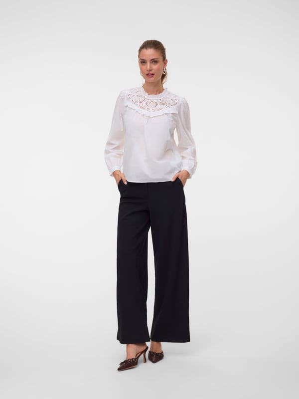 Miniatyrbild 1 av 6: Vero Moda 10348687_2161_60_1001 byxa Svart