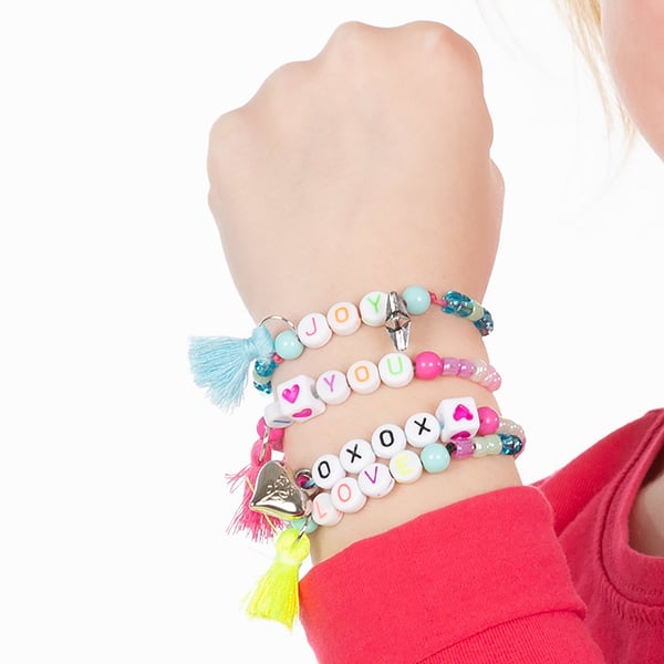 Miniatyrbild 3 av 5: Totum Letter Bracelets