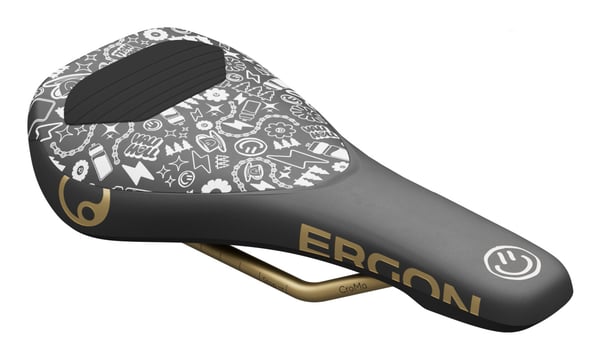 Pikkukuva 1 / 5: Ergon SM Downhill Comp Vali Höll Edition Maastojuoksu Naisten Polkupyöräsatula