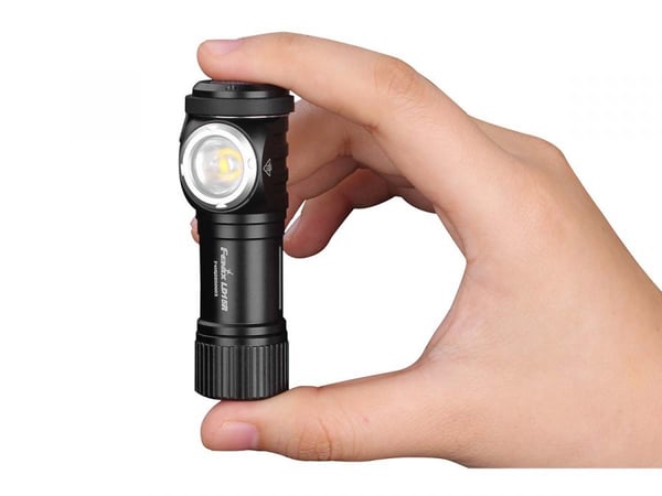 Fenix LD15R ficklampor Svart Ficklampa LED
