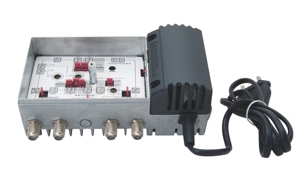 Miniatyrbild 2 av 8: Triax GHV 935 tv-signalförstärkare 47 - 1006 MHz