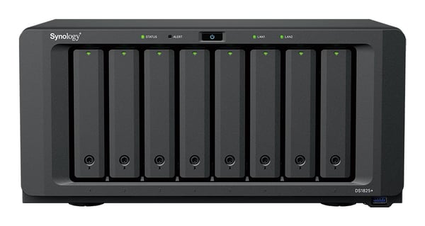 Synology DiskStation DS1825neo+ NAS Desktop AMD Ryzen V1500B 4 GB DDR4 0 TB Synology DSM Sort