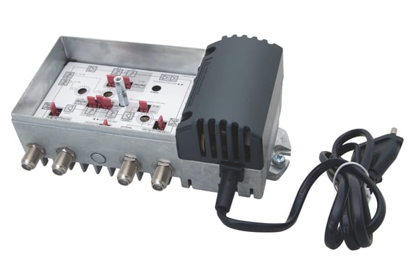 Triax GHV 935 tv-signalförstärkare 47 - 1006 MHz