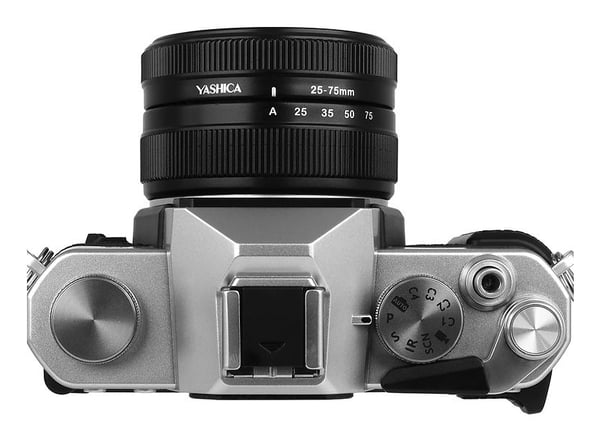 Miniatyrbillede 5 af 9: Yashica FX-D 100 Kompakt kamera 13 MP Sort